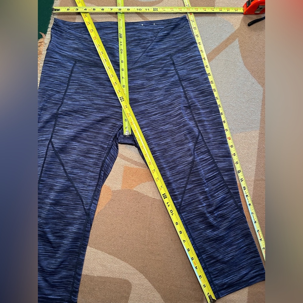 Blue capri length leggings by trek gear, XL - Picture 7 of 9